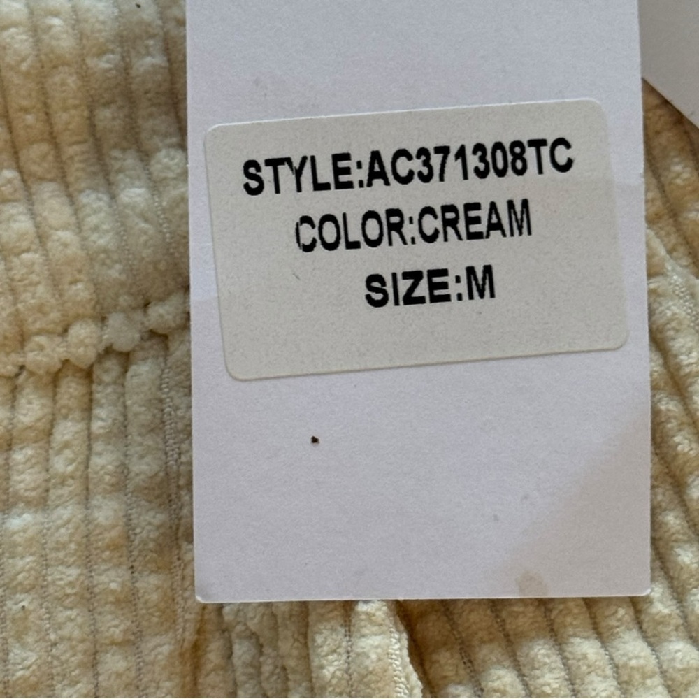 Sadie & Sage Cream Textured Shorts NWT Size M California Boutique - Picture 8 of 8